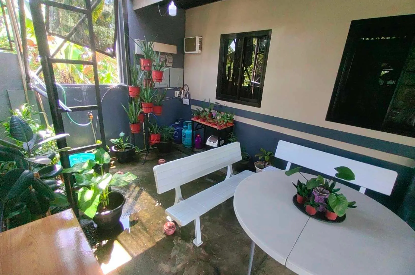 Elyn'S Guesthouse - Three Transient Units In Davao City - Total 5 Rooms, 3 T & B For Exclusive Use 0*,  Philippines