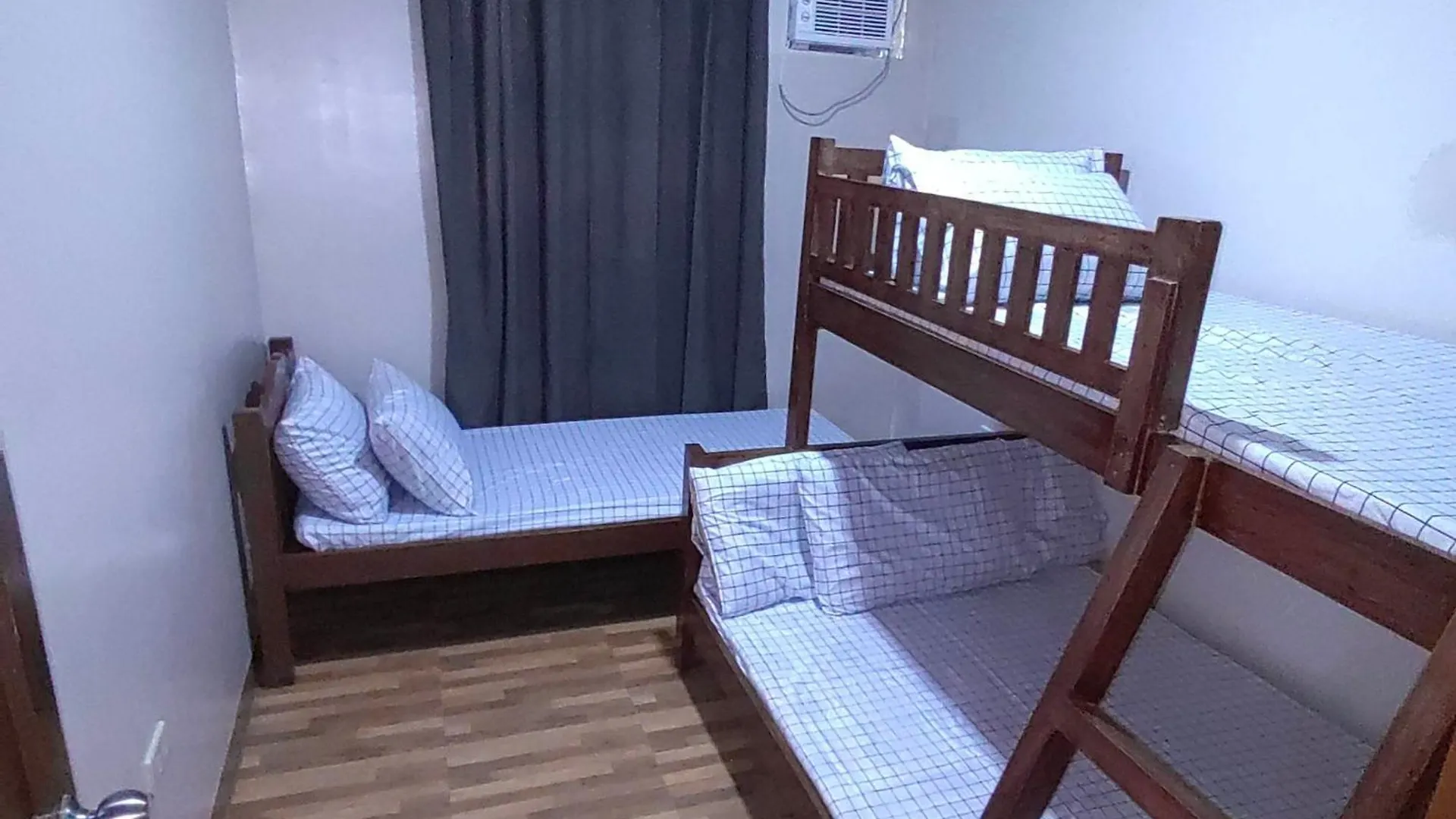 Elyn'S Guesthouse - Three Transient Units In Davao City - Total 5 Rooms, 3 T & B For Exclusive Use 0*,