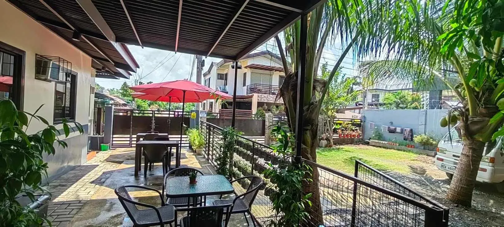 Elyn'S Guesthouse - Three Transient Units In Davao City - Total 5 Rooms, 3 T & B For Exclusive Use